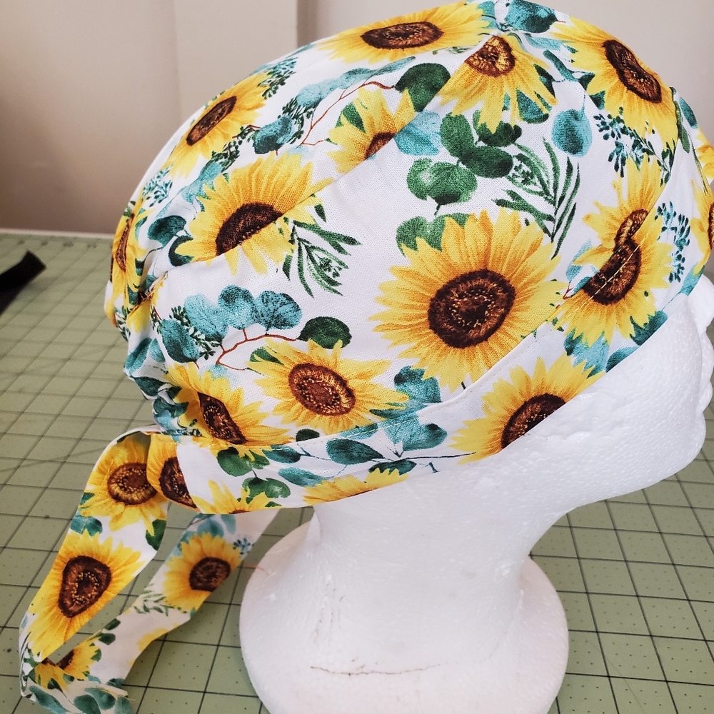New Hand Crafted  Sunflower Print Scrub Cap Cotton Adult Sz